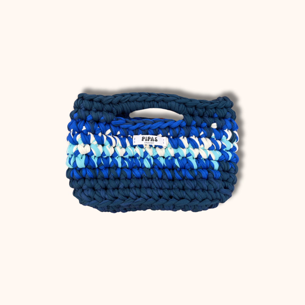 Sac Santorini bleu et blanc, détouré, sur fond crème